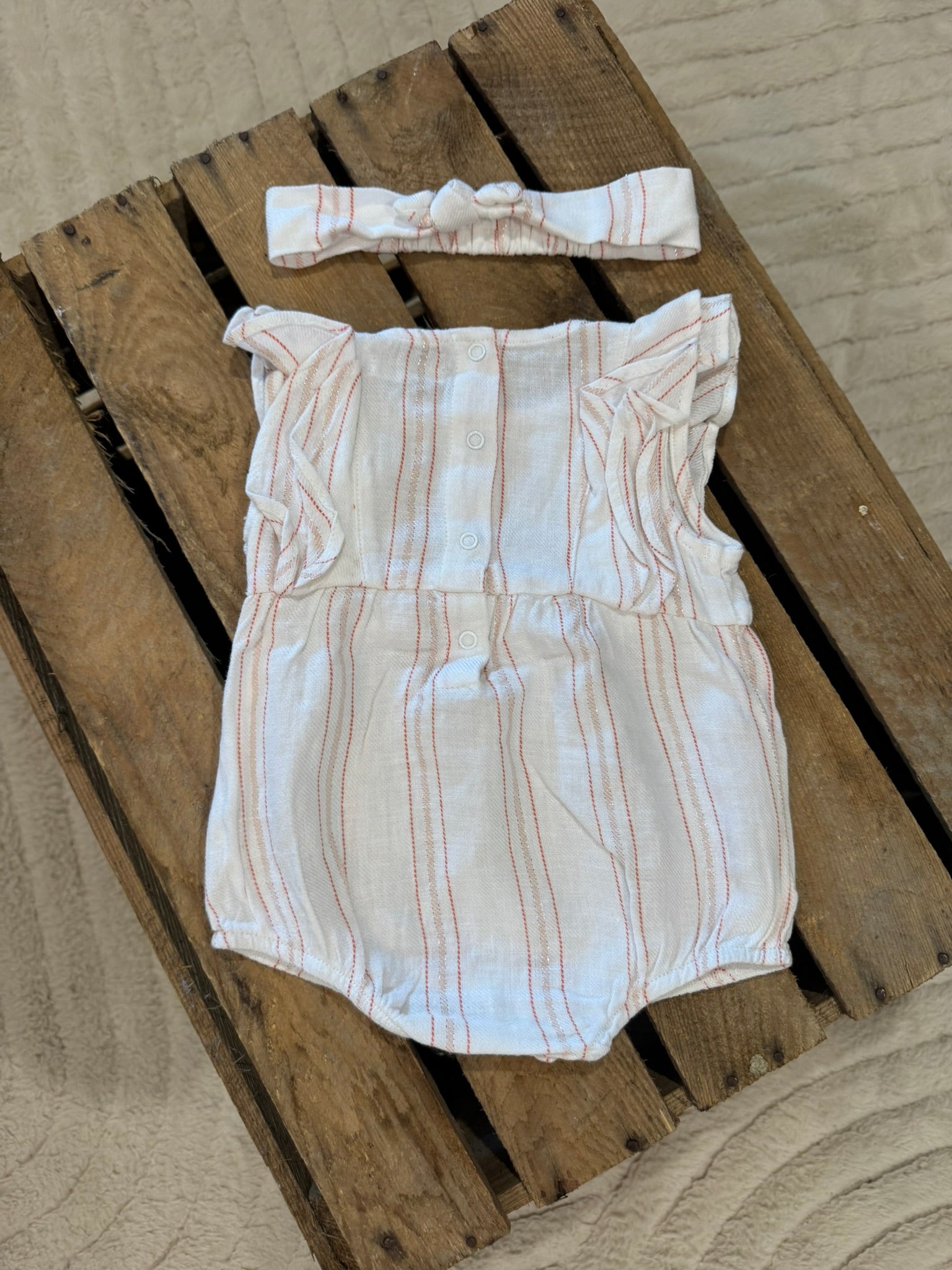 Combinaison courte+bandeau blanc et rose Gémo 3 mois ♻️