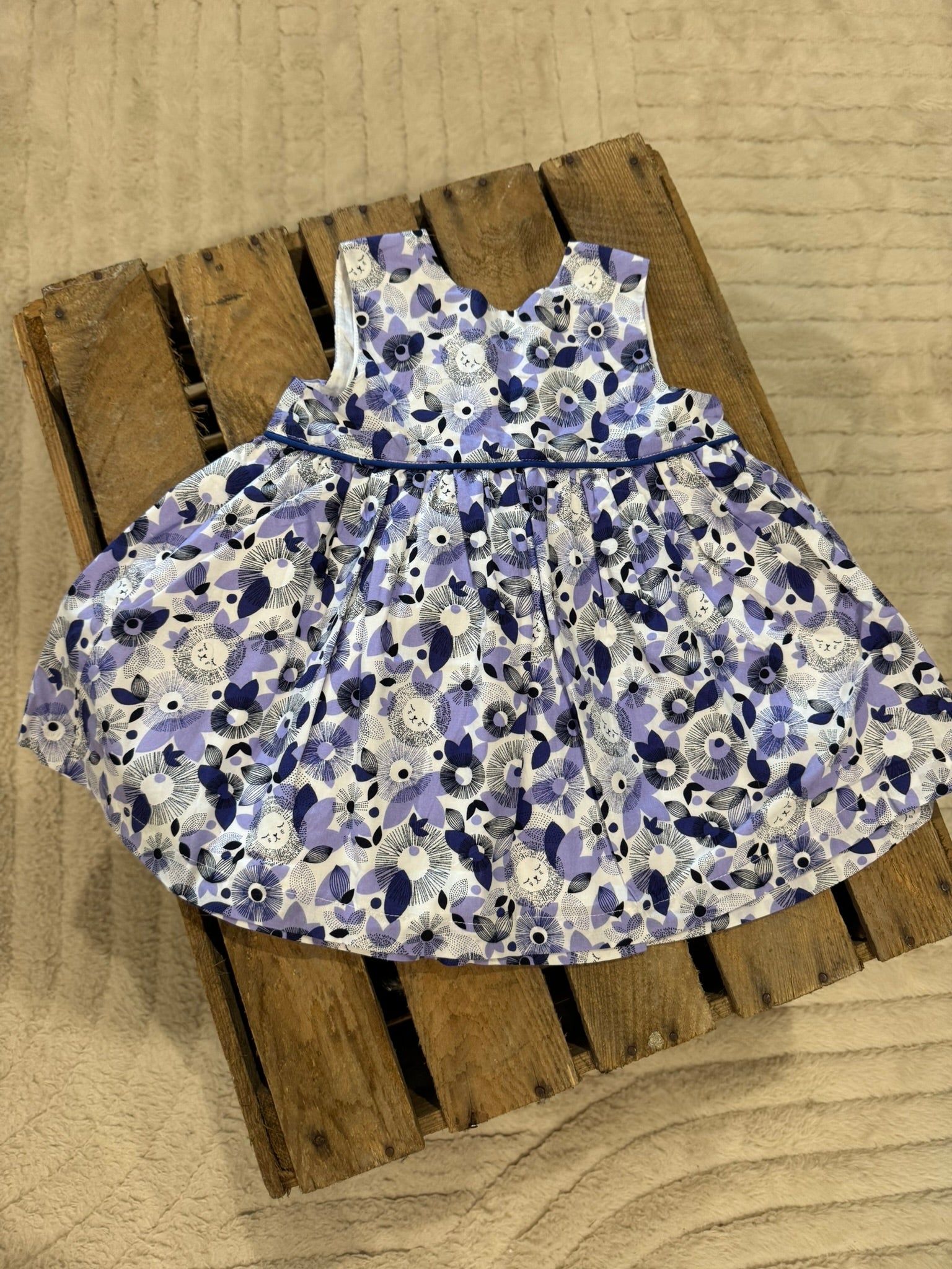 Robe "pétales" violet/blanc Du Pareil au Même 6 mois ♻️