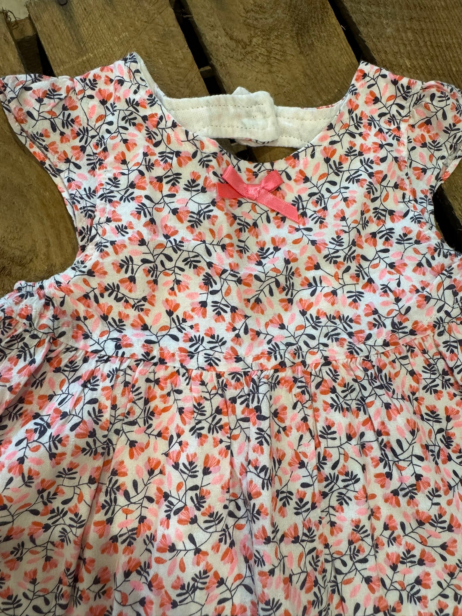 Robe "dos coeur" fleurs blanc/rose Orchestra 6 mois ♻️