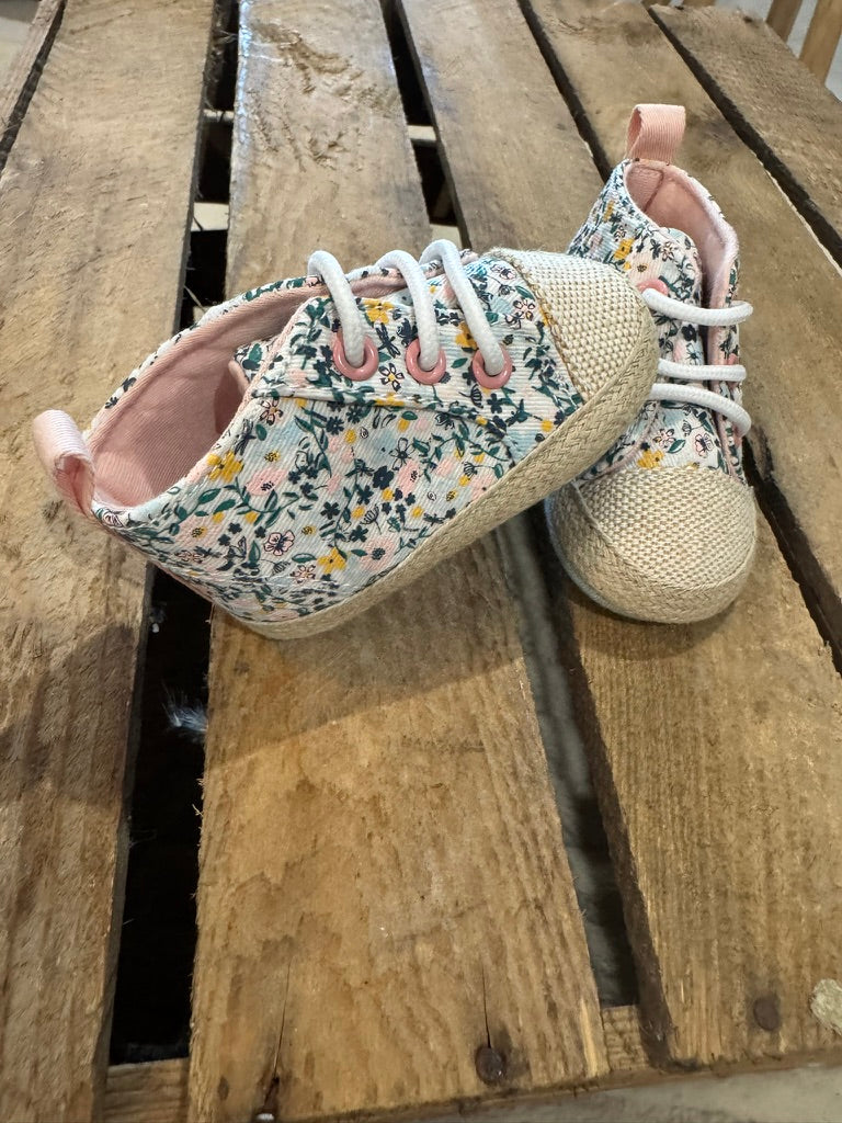 Chaussures montantes tissu fleuri liberty multicolore Gémo 3-6 mois ♻️