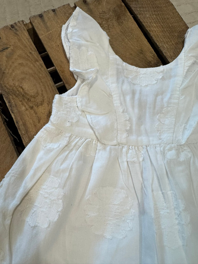 Robe blanche broderie "fleur" Zara 6/9 mois ♻️