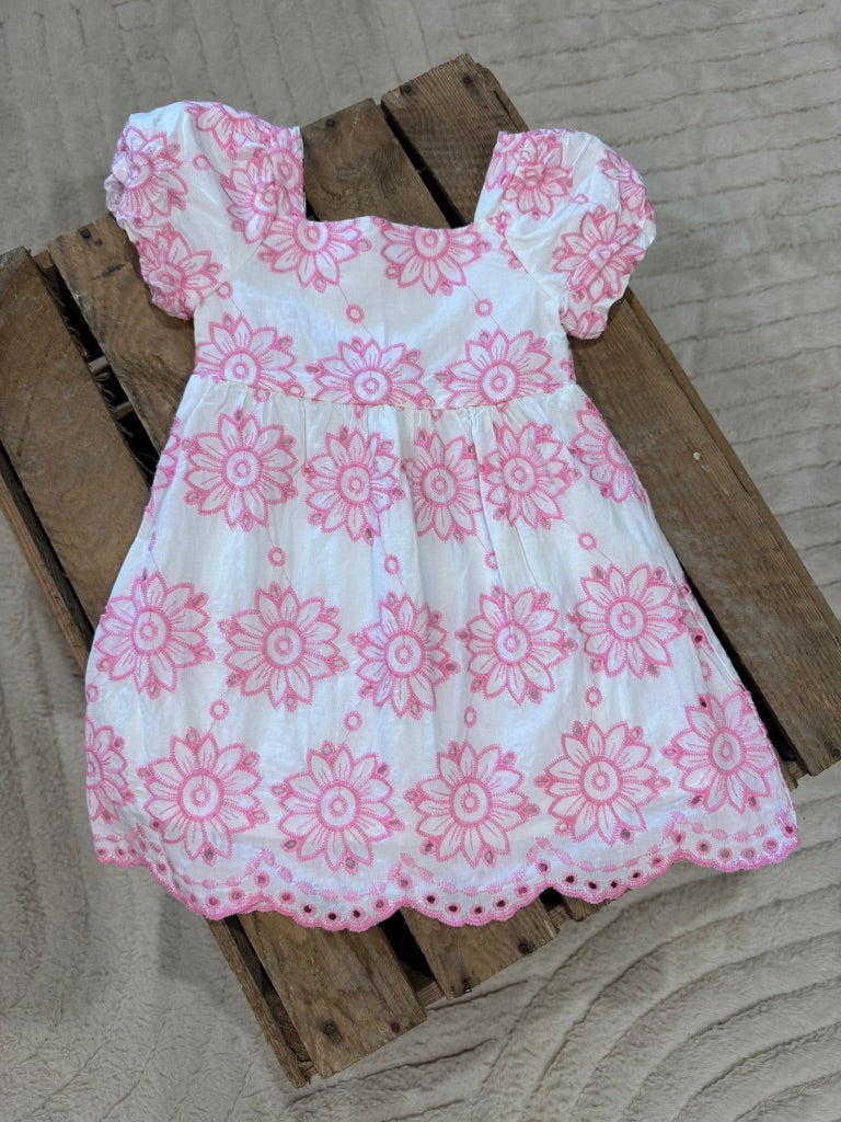 Robe blanche broderie fleurs roses Primark 9-12 mois ♻️