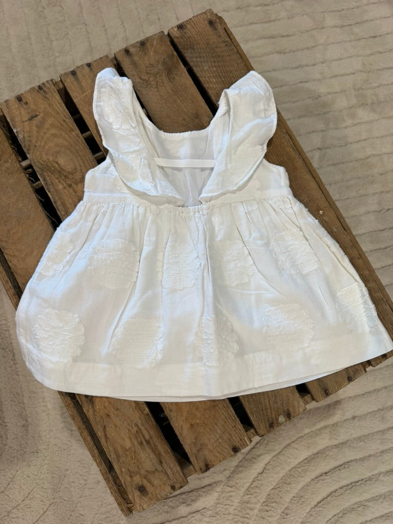 Robe blanche broderie "fleur" Zara 6/9 mois ♻️