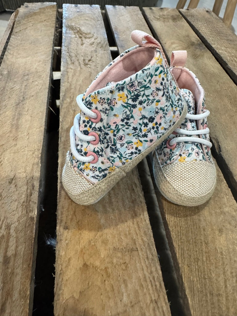 Chaussures montantes tissu fleuri liberty multicolore Gémo 3-6 mois ♻️