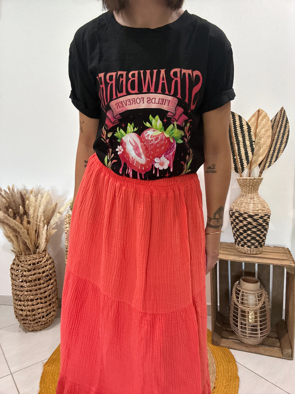 T-shirt imprimé "Strawberry" noir 🍓