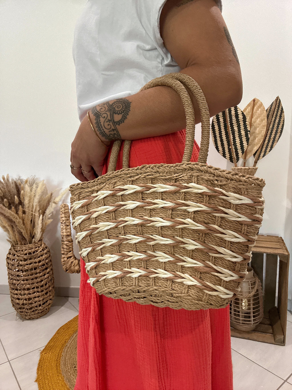 Sac panier en paille tressée camel