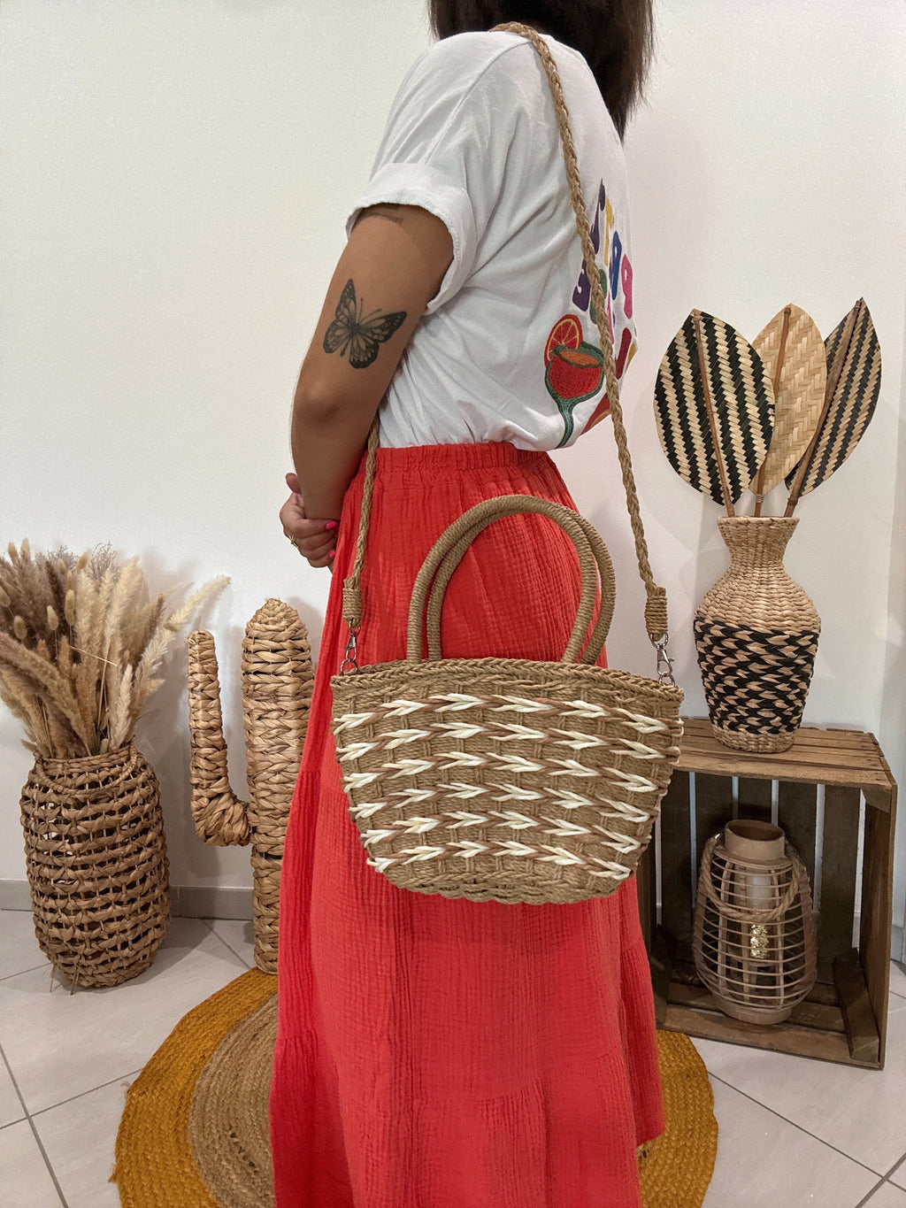 Sac panier en paille tressée camel