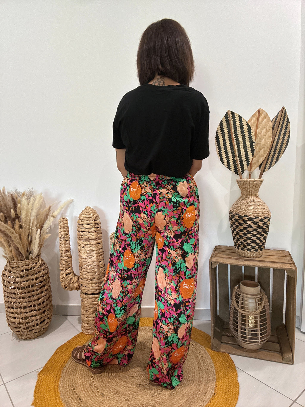 Pantalon fluide fleuri noir