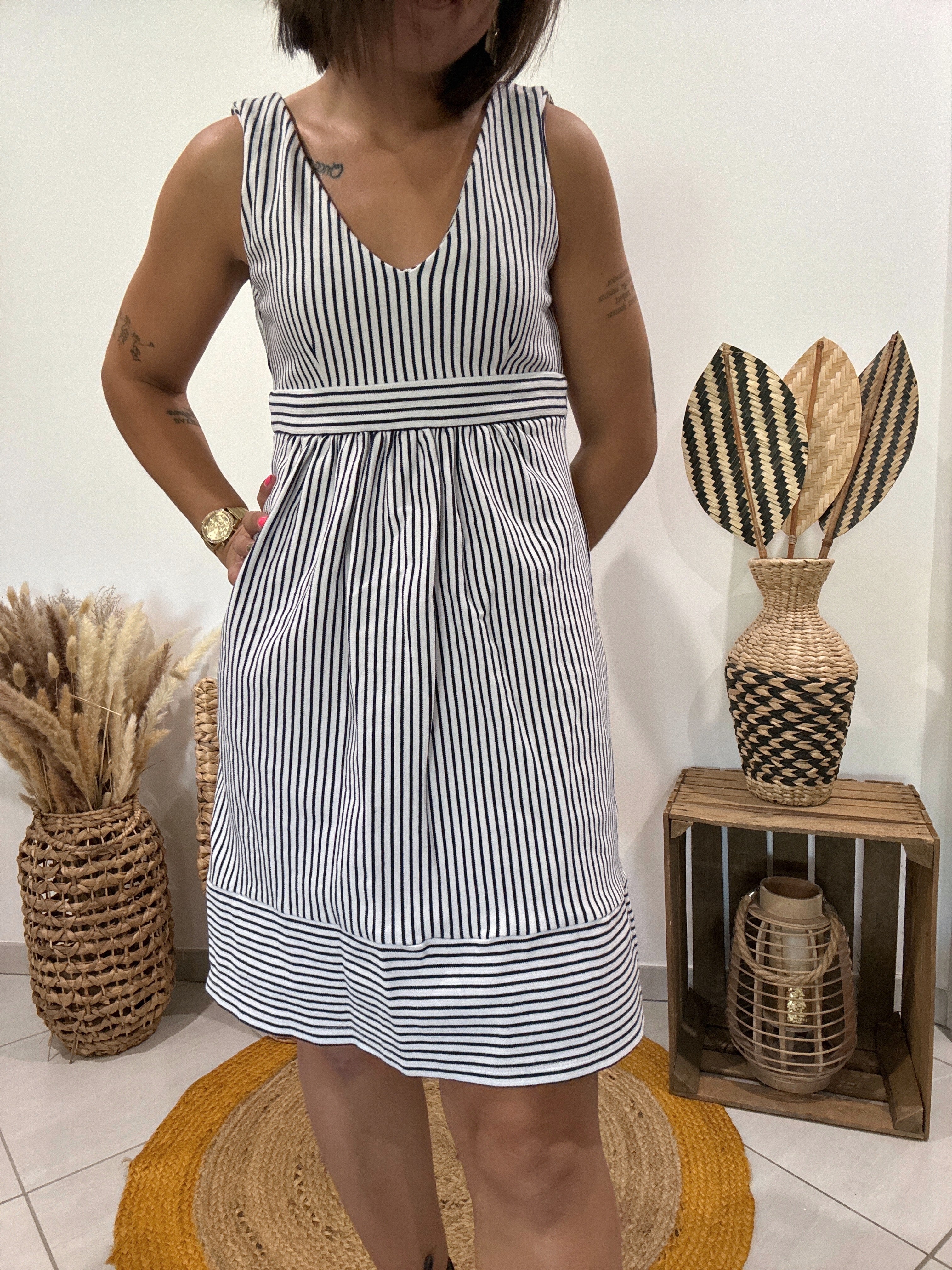 Robe évasée à rayures blanc/marine Naf Naf - XS ♻️