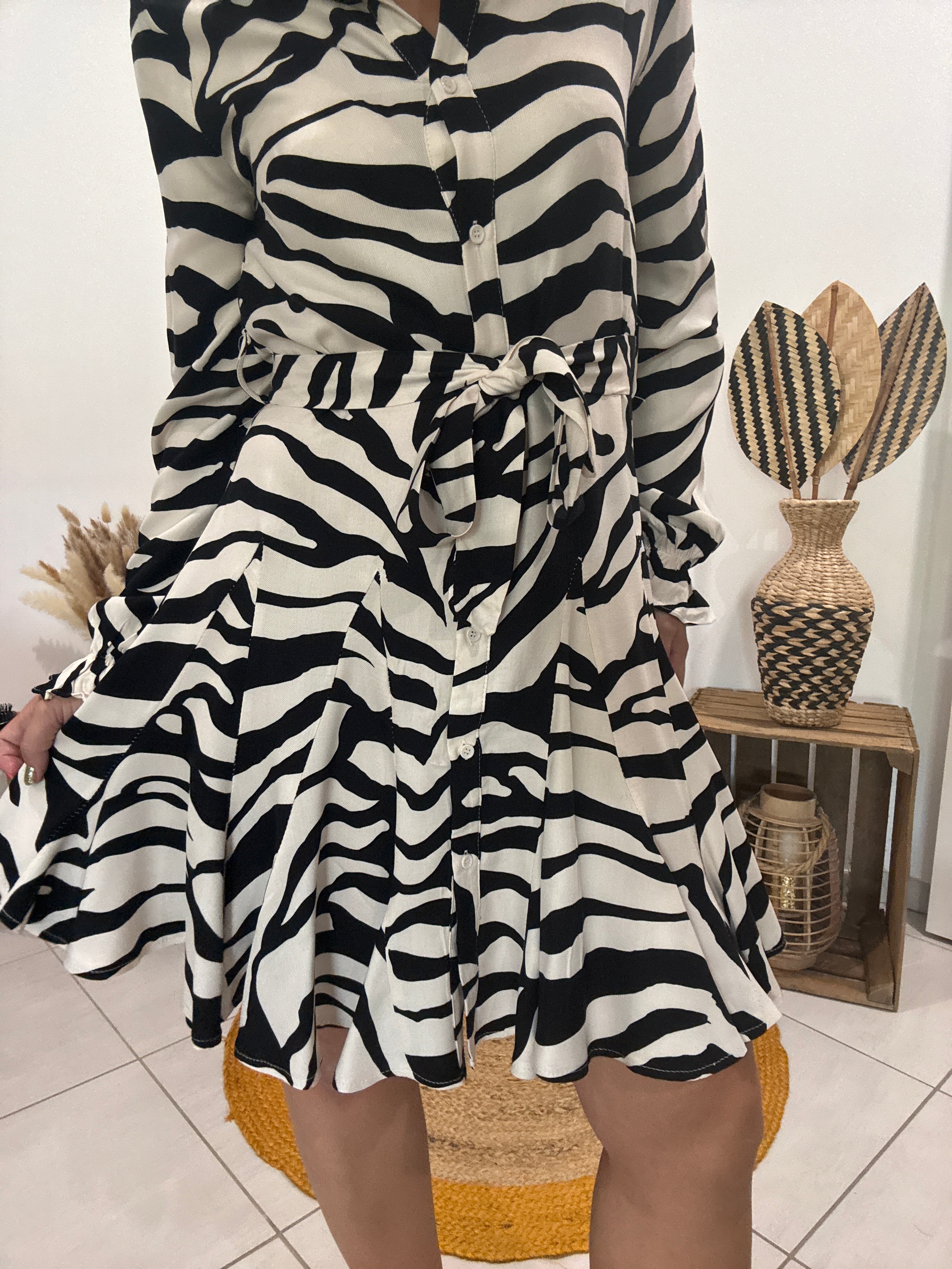 Robe manches longues imprimé zébré noir et blanc