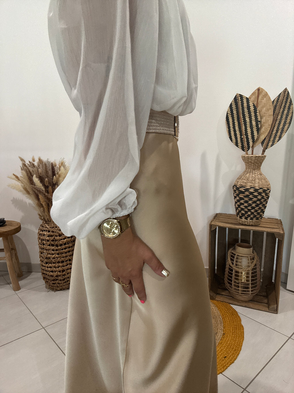 Blouse avec transparence et col bijoux blanc