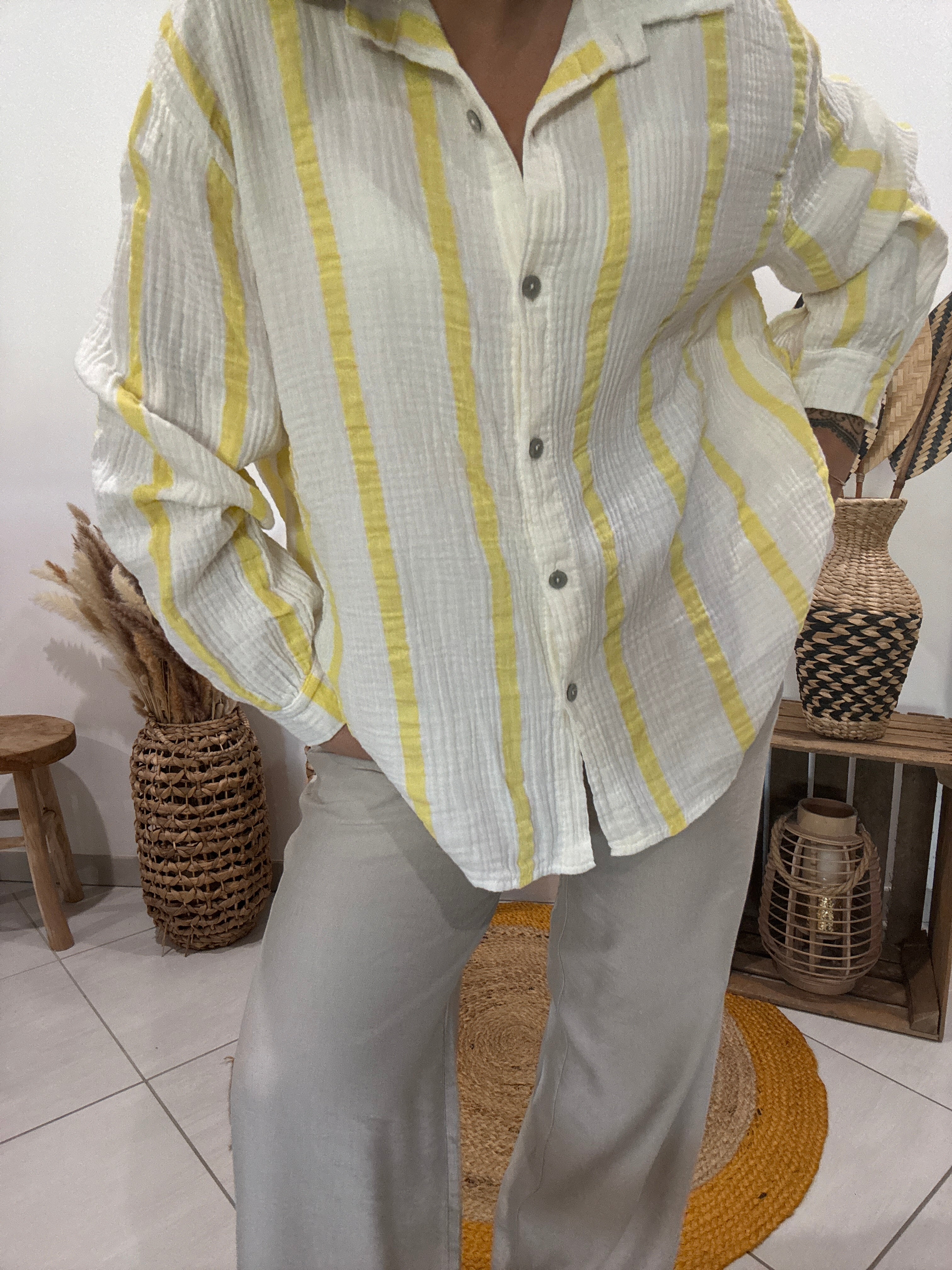 Chemise blanche en gaz de coton rayures jaunes