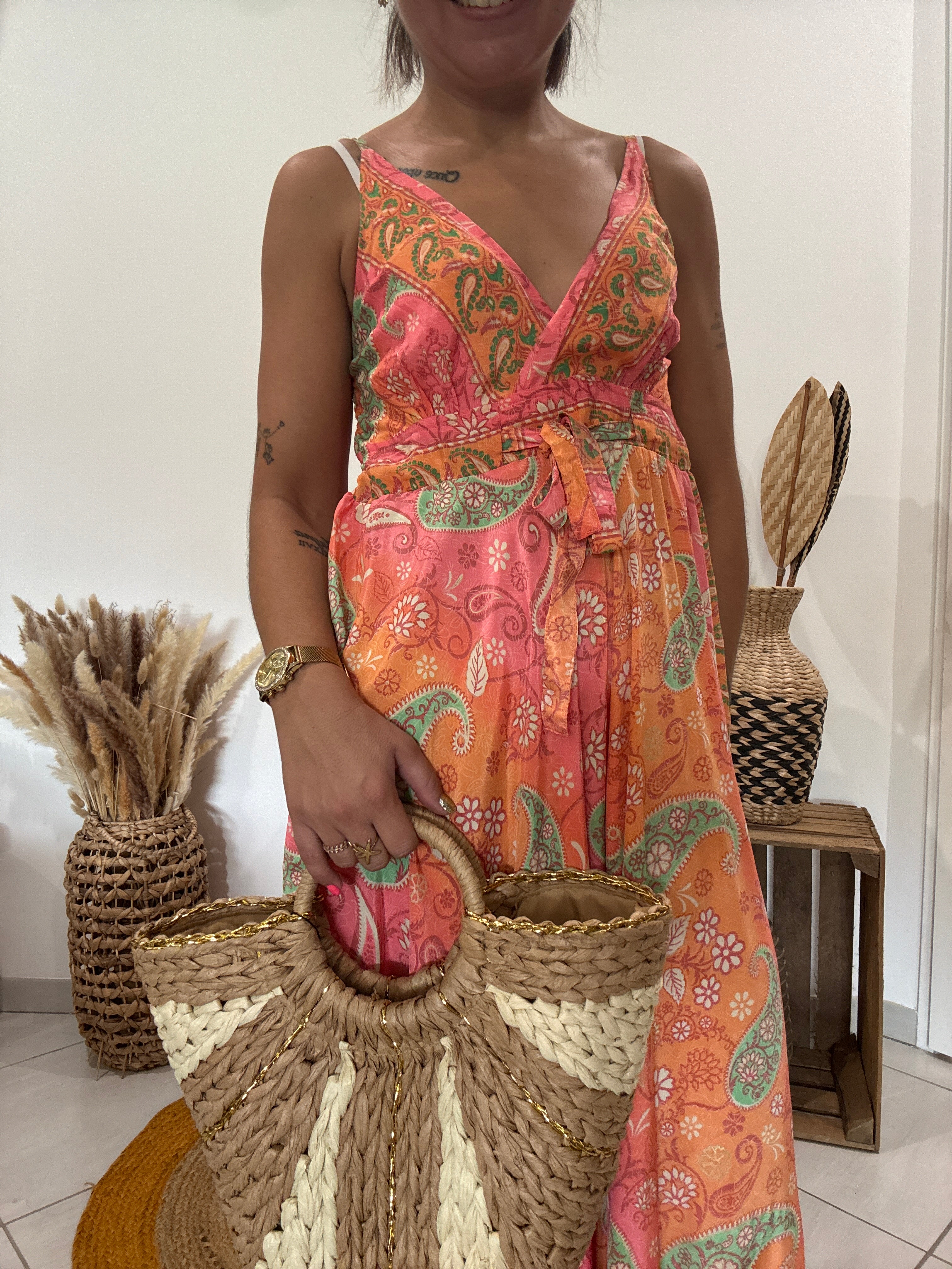 Sac panier tressé bicolore avec détails dorés