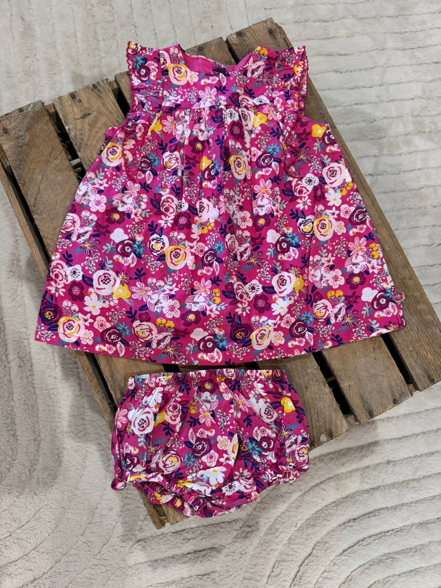 Robe "grosses fleurs"+ bloomer fuchsia Sergent Major 6 mois ♻️